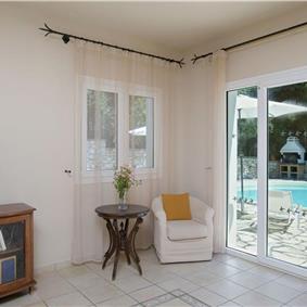 3 bedroom villa with heated pool in Kassiopi, Corfu, sleeps 6